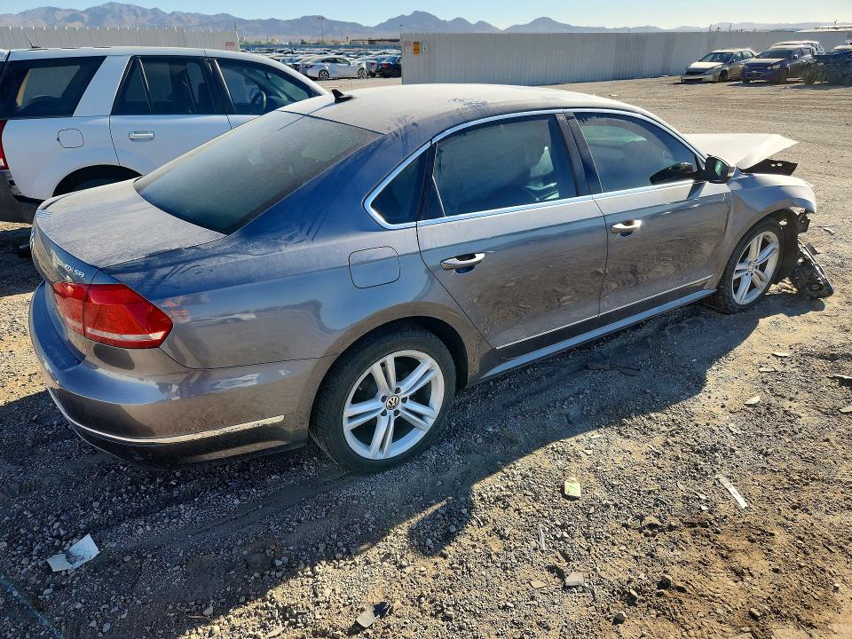 55273586 :رقم المزاد ، 1VWCN7A39DC148925 vin ، 2013 Volkswagen Passat مزاد بيع