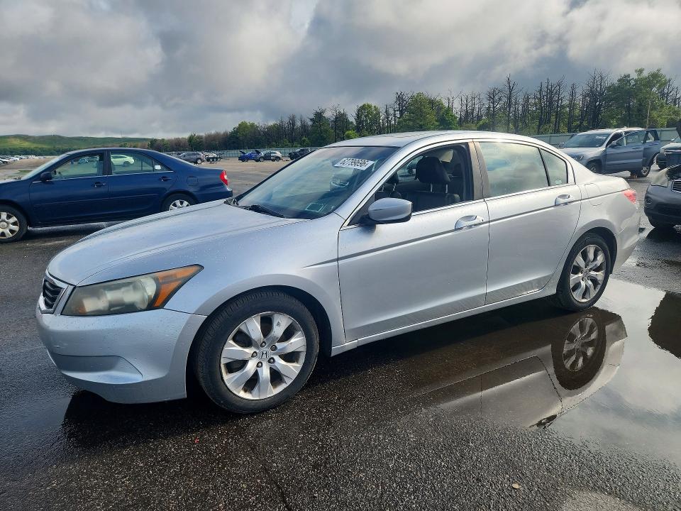 Auction sale of the 2009 Honda Accord, vin: 1HGCP268X9A015048, lot number: 62799696