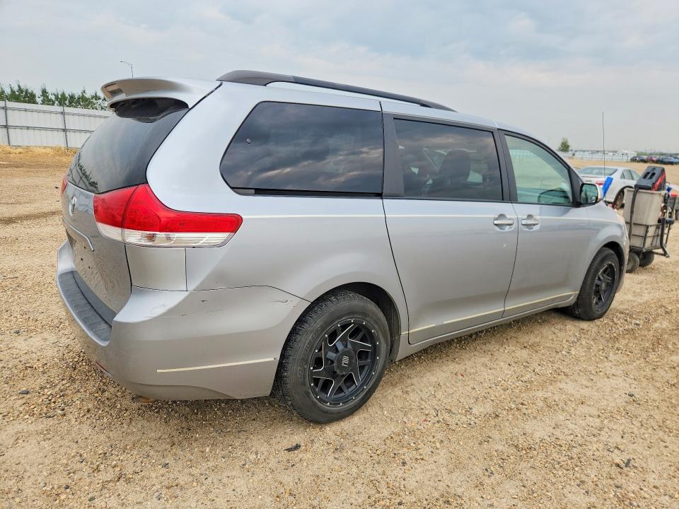 Aukcja sprzedaży 2014 Toyota Sienna, vin: 5TDKK3DC3ES483299, numer aukcji: 62614516