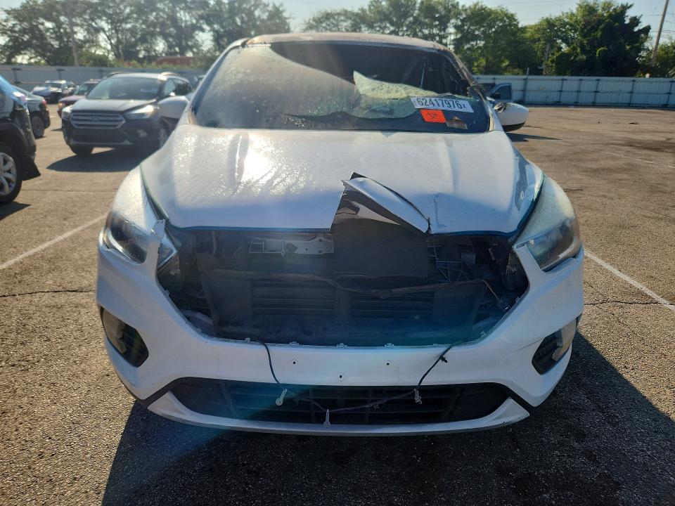 Продажа на аукционе авто 2019 Ford Escape, vin: 1FMCU9GD2KUB97730, номер лота: 62417976