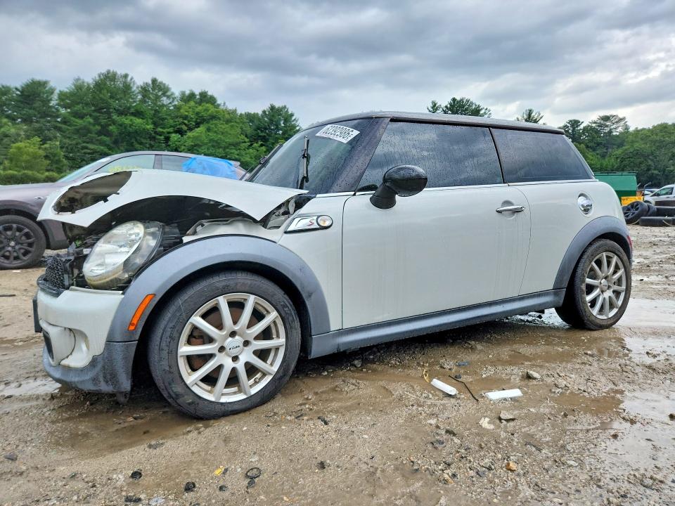 Продаж на аукціоні авто 2011 Mini Cooper, vin: WMWSV3C55BTY20091, номер лоту: 62392986