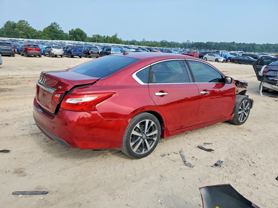 2017 Nissan Altima მანქანა იყიდება აუქციონზე, vin: 1N4AL3AP4HC272592, აუქციონის ნომერი: 61602766