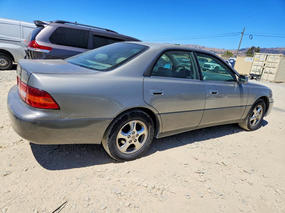 1997 Lexus Es მანქანა იყიდება აუქციონზე, vin: JT8BF22G6V0044541, აუქციონის ნომერი: 63004756
