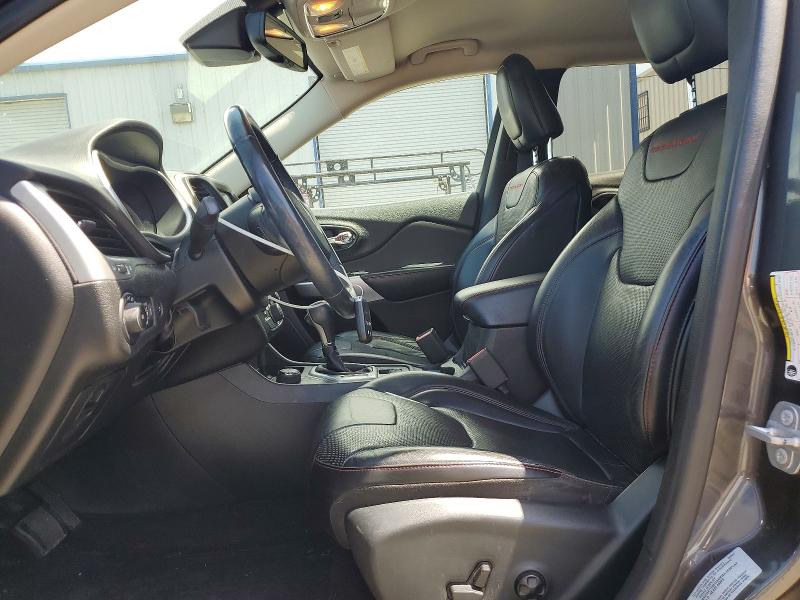 59874166 :رقم المزاد ، 1C4PJMBS1HW649395 vin ، 2017 Jeep Cherokee مزاد بيع