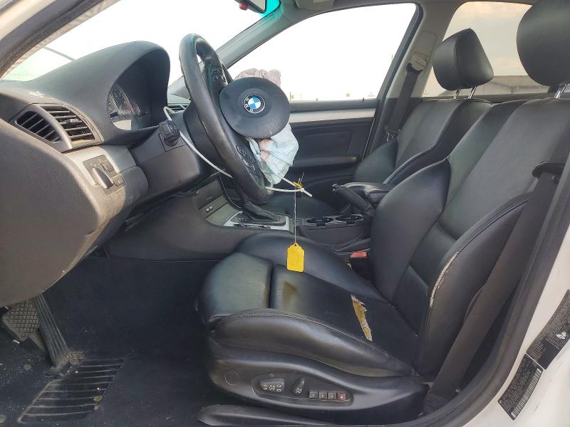 61066086 :رقم المزاد ، WBAAV53461JS96877 vin ، 2001 Bmw 330 مزاد بيع
