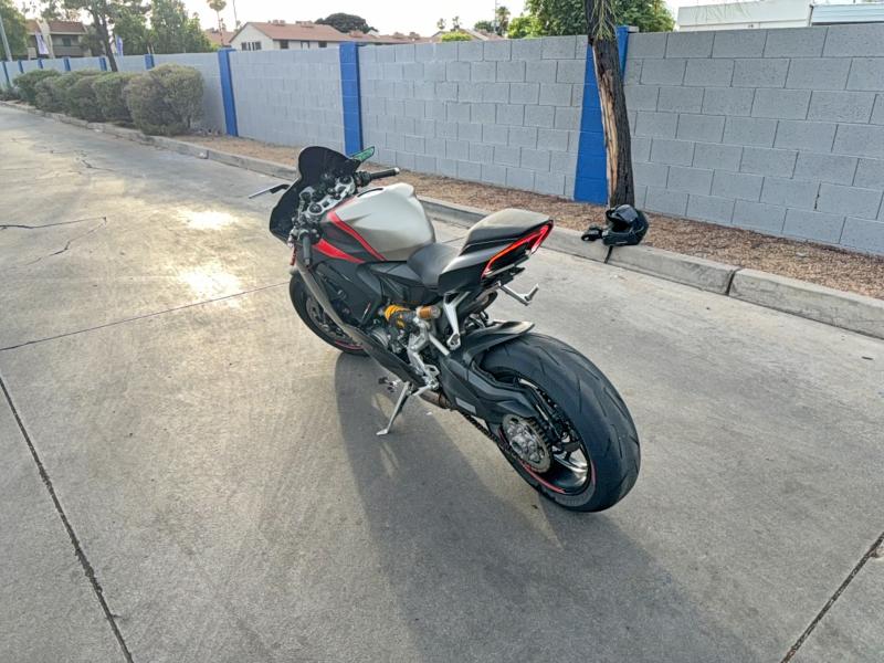 Продажа на аукционе авто 2024 Ducati Panigale, vin: ZDMHAATW4RB015404, номер лота: 61250406