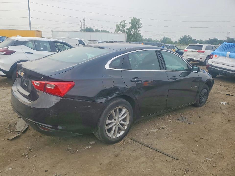 Продаж на аукціоні авто 2018 Chevrolet Malibu, vin: 1G1ZD5ST7JF250293, номер лоту: 62626266