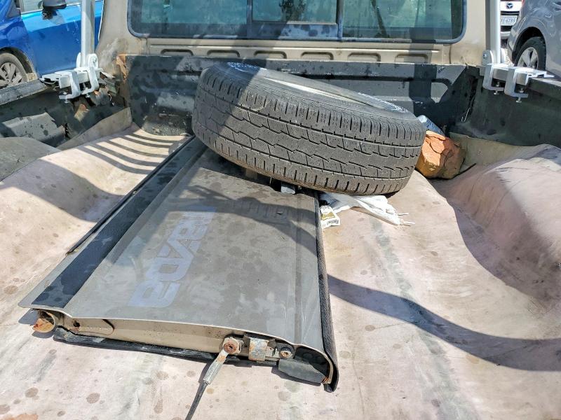 61119816 :رقم المزاد ، 4F4YR17E83TM17652 vin ، 2003 Mazda B4000 مزاد بيع