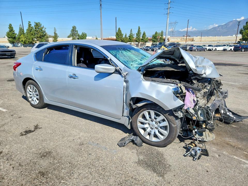 Продаж на аукціоні авто 2017 Nissan Altima, vin: 1N4AL3AP2HC298690, номер лоту: 61159846