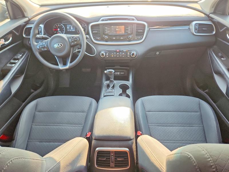 62116456 :رقم المزاد ، 5XYPG4A30JG366689 vin ، 2018 Kia Sorento مزاد بيع