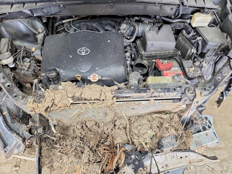 61310616 :رقم المزاد ، 5TDDZRFH4JS863052 vin ، 2018 Toyota Highlander مزاد بيع