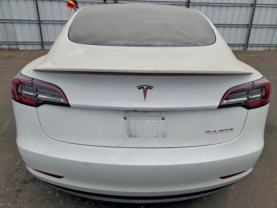 59922546 :رقم المزاد ، 5YJ3E1EC2NF208655 vin ، 2022 Tesla Model 3 مزاد بيع