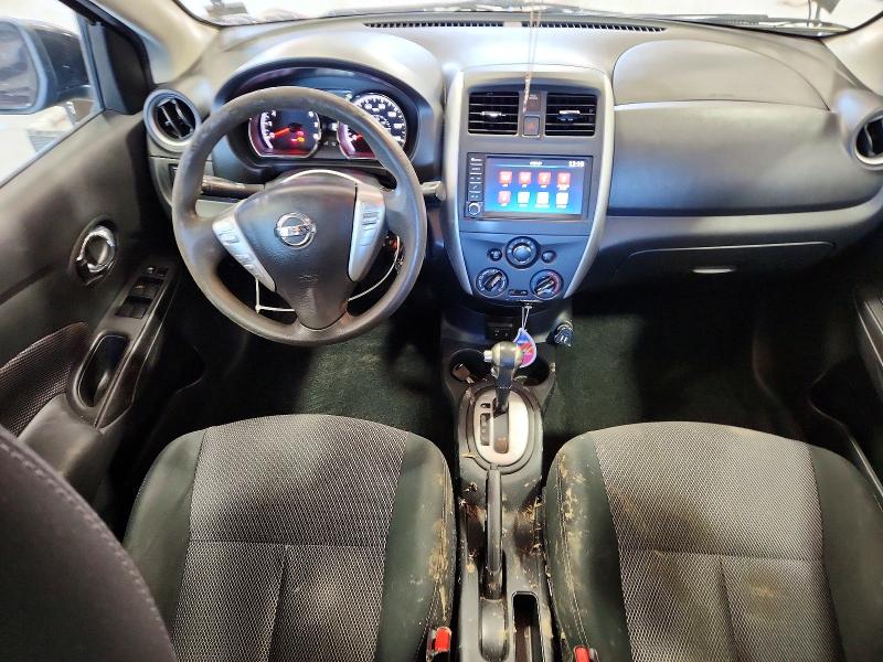 62821336 :رقم المزاد ، 3N1CN7AP9JL882571 vin ، 2018 Nissan Versa مزاد بيع