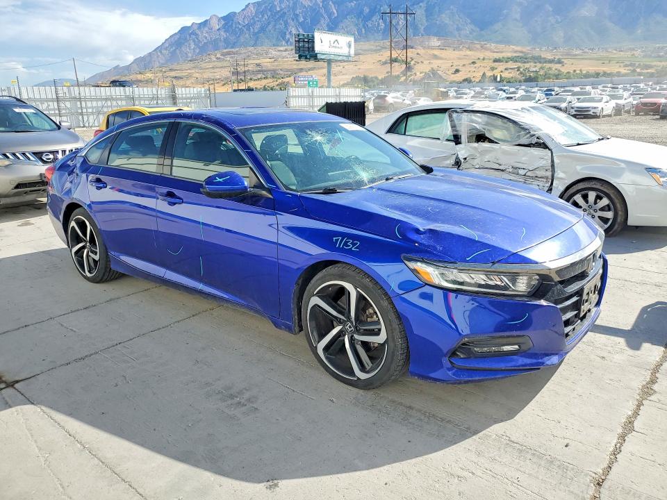 Продаж на аукціоні авто 2018 Honda Accord, vin: 1HGCV2F30JA037008, номер лоту: 85983055