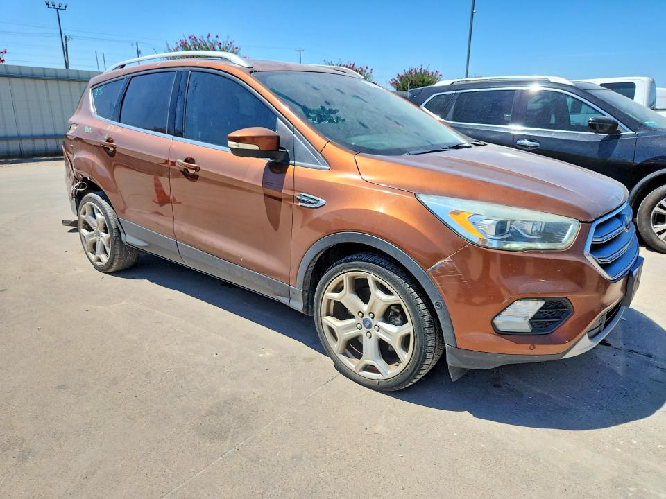 Продаж на аукціоні авто 2017 Ford Escape, vin: 1FMCU0J93HUB01676, номер лоту: 62061586