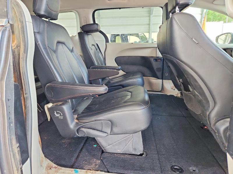 2020 Chrysler Pacifica მანქანა იყიდება აუქციონზე, vin: 2C4RC1BGXLR275853, აუქციონის ნომერი: 61920326