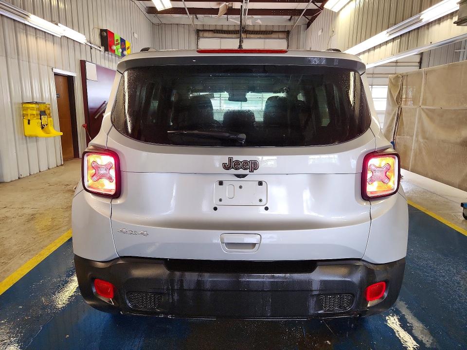 60946786 :رقم المزاد ، ZACNJDBB2MPM96859 vin ، 2021 Jeep Renegade مزاد بيع