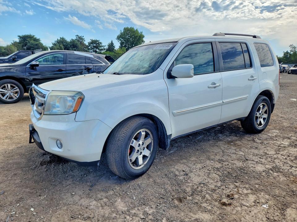 61689596 :رقم المزاد ، 5FNYF4H94BB018050 vin ، 2011 Honda Pilot مزاد بيع