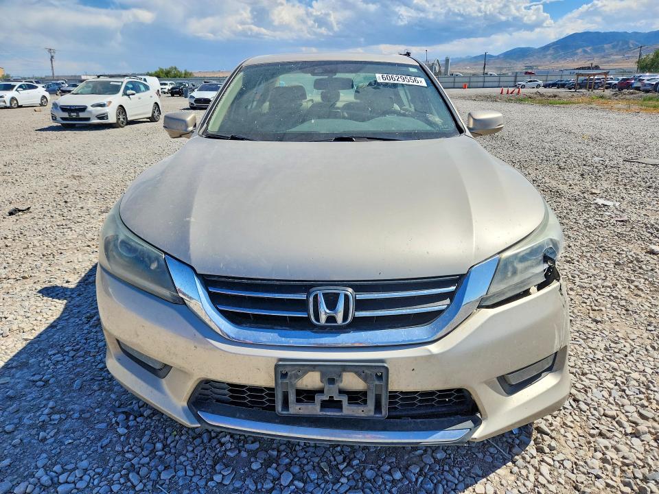 60629556 :رقم المزاد ، 1HGCR2F83FA010764 vin ، 2015 Honda Accord مزاد بيع