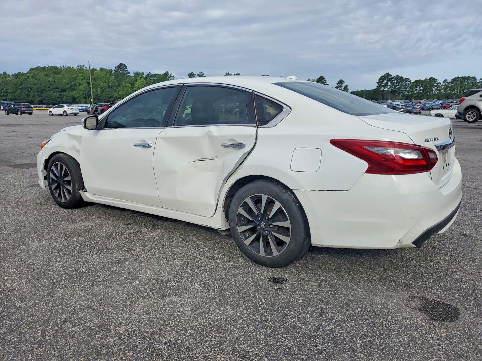 60862576 :رقم المزاد ، 1N4AL3AP7JC186795 vin ، 2018 Nissan Altima مزاد بيع