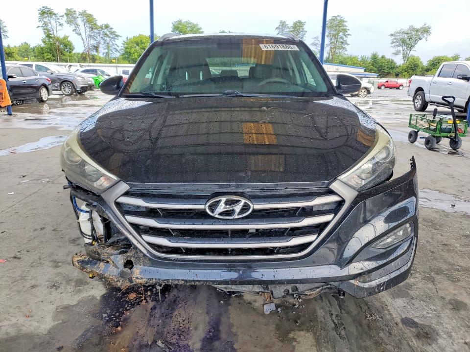 61691886 :رقم المزاد ، KM8J33A46GU076724 vin ، 2016 Hyundai Tucson مزاد بيع