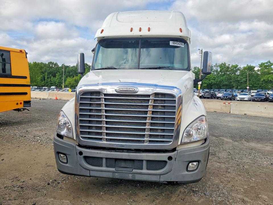 Продаж на аукціоні авто 2014 Freightliner Cascadia 125, vin: 1FUBGLD65ELFV3359, номер лоту: 60434286