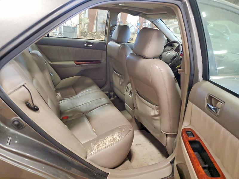 2005 Toyota Camry მანქანა იყიდება აუქციონზე, vin: 4T1BF30K25U618829, აუქციონის ნომერი: 61633456