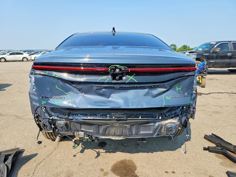 2026 Toyota Crown მანქანა იყიდება აუქციონზე, vin: JTDAAAAF4T3044239, აუქციონის ნომერი: 62471916