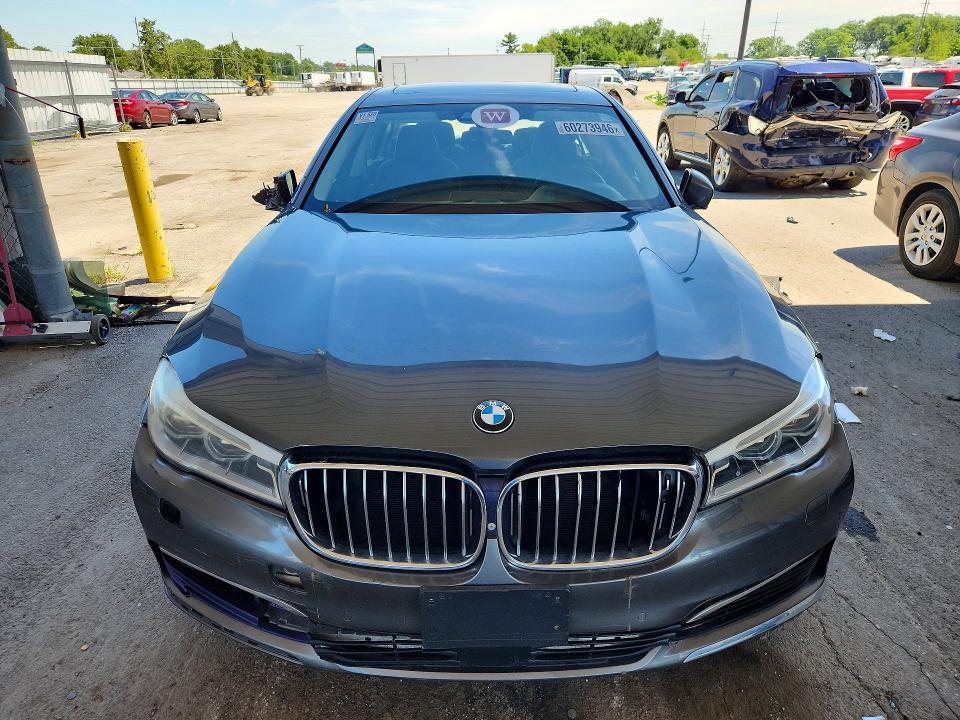 2016 Bmw 750 მანქანა იყიდება აუქციონზე, vin: WBA7F2C57GGE12322, აუქციონის ნომერი: 60273946