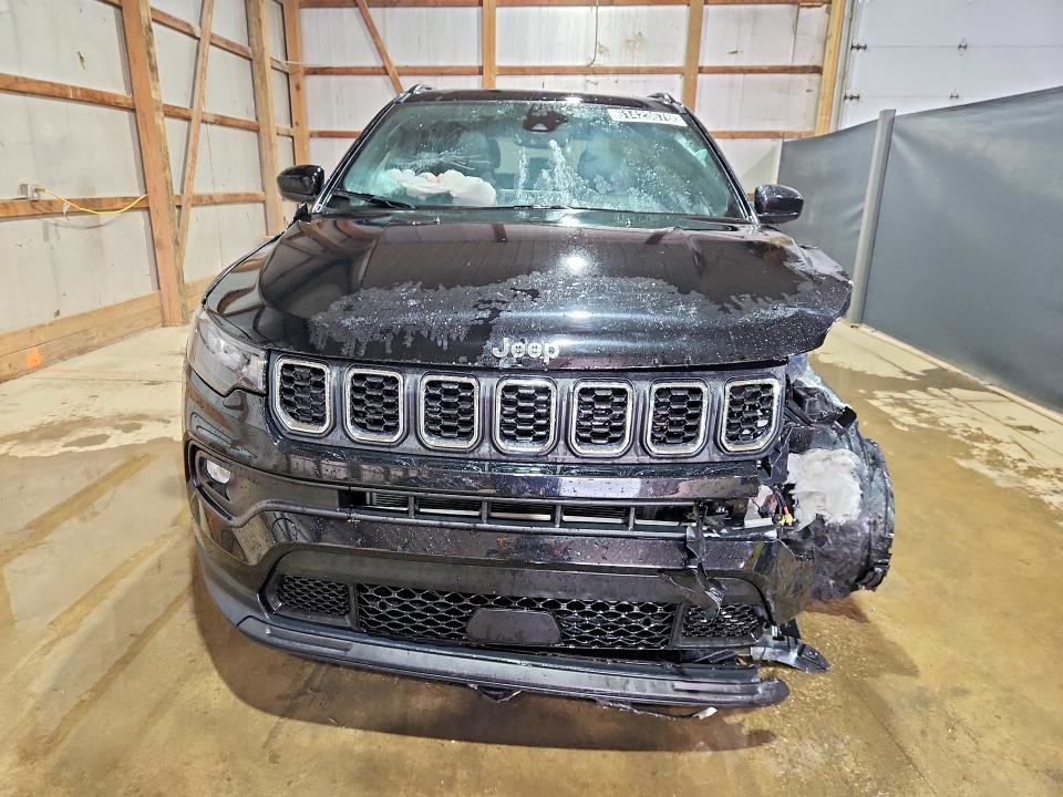 61423676 :رقم المزاد ، 3C4NJDBN5ST561058 vin ، 2025 Jeep Compass مزاد بيع