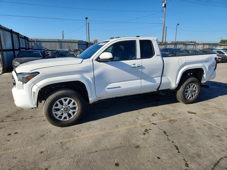60131226 :رقم المزاد ، 3TYJBAFN0ST017036 vin ، 2025 Toyota Tacoma مزاد بيع