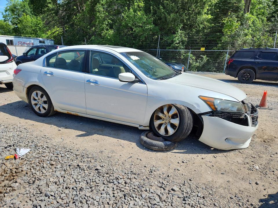 60888396 :رقم المزاد ، 5KBCP3F89AB014037 vin ، 2010 Honda Accord مزاد بيع