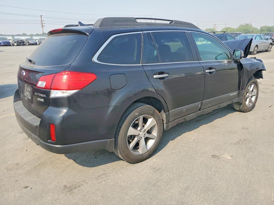 63046716 :رقم المزاد ، 4S4BRBSC2D3274477 vin ، 2013 Subaru Outback مزاد بيع