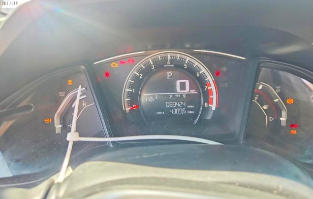 2018 Honda Civic მანქანა იყიდება აუქციონზე, vin: 2HGFC2F50JH560650, აუქციონის ნომერი: 61843296