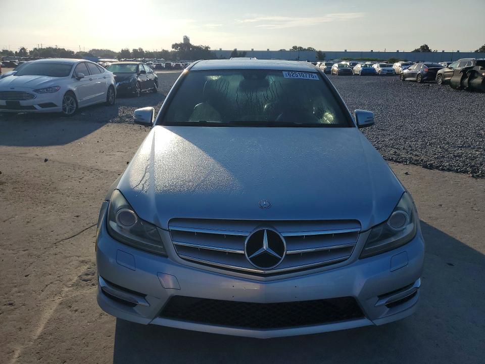 62510776 :رقم المزاد ، WDDGF8AB5DA822990 vin ، 2013 Mercedes-benz C مزاد بيع