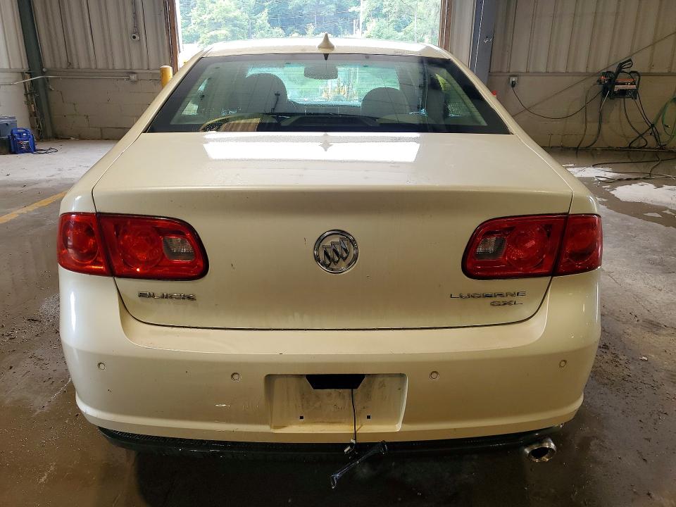 60559146 :رقم المزاد ، 1G4HF5E18AU111644 vin ، 2010 Buick Lucerne مزاد بيع