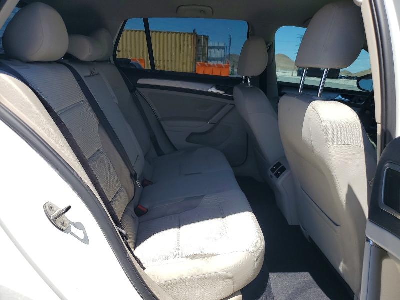 62094496 :رقم المزاد ، 3VW117AU6GM039515 vin ، 2016 Volkswagen Golf مزاد بيع