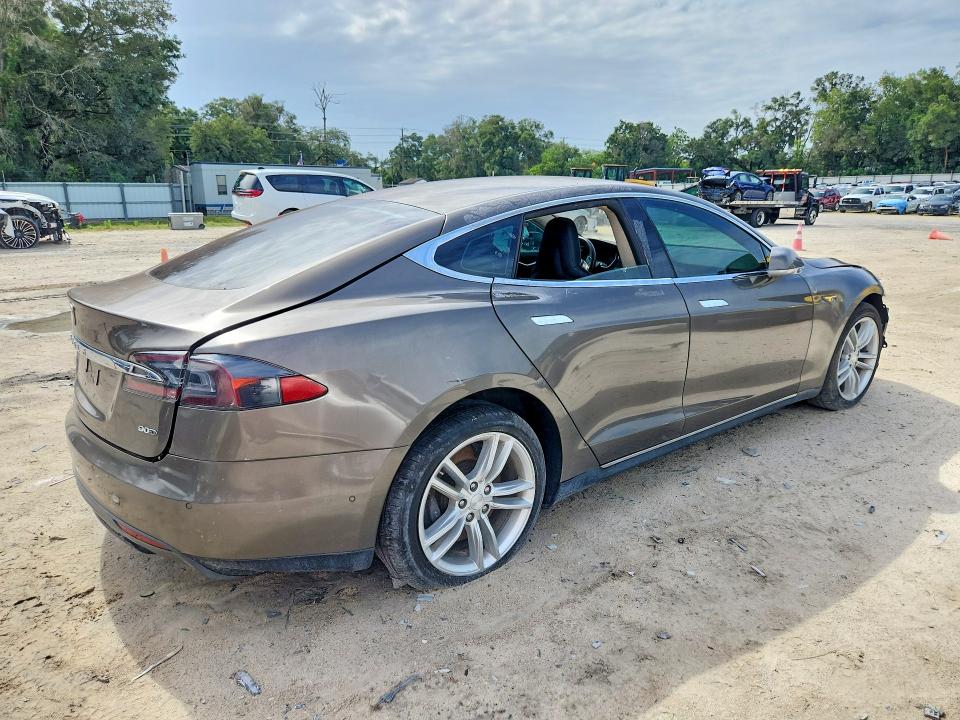 Продаж на аукціоні авто 2015 Tesla Model S, vin: 5YJSA1E23FF110220, номер лоту: 58924306