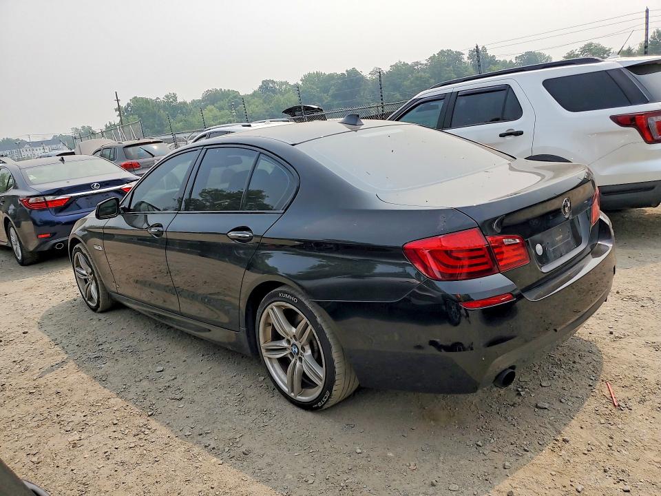 61482536 :رقم المزاد ، WBAFU7C5XDDU75830 vin ، 2013 Bmw 535 مزاد بيع