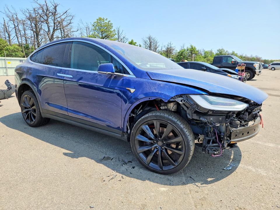 Продажа на аукционе авто 2020 Tesla Model X, vin: 5YJXCBE2XLF233529, номер лота: 59822636