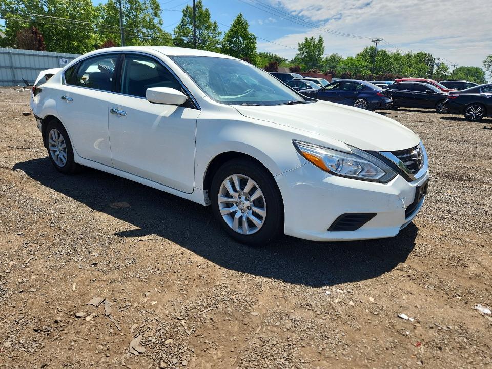 61153036 :رقم المزاد ، 1N4AL3AP4JC119037 vin ، 2018 Nissan Altima مزاد بيع