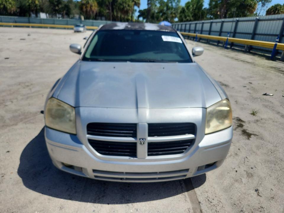 60710956 :رقم المزاد ، 2D4FV47V77H654250 vin ، 2007 Dodge Magnum مزاد بيع