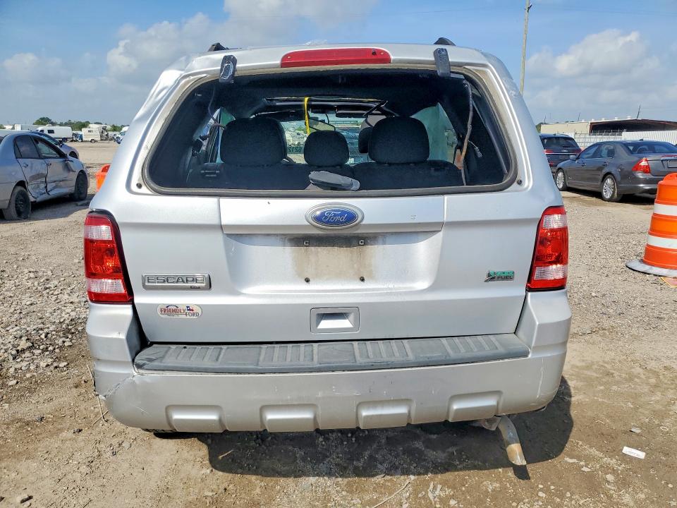 62123896 :رقم المزاد ، 1FMCU0DGXBKB59121 vin ، 2011 Ford Escape مزاد بيع