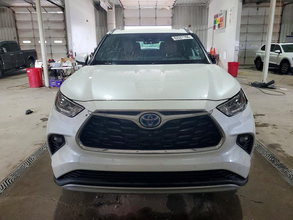 Aukcja sprzedaży 2021 Toyota Highlander, vin: 5TDEBRCH2MS051802, numer aukcji: 62527766
