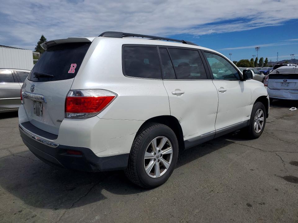 2013 Toyota Highlander მანქანა იყიდება აუქციონზე, vin: 5TDBK3EH7DS271756, აუქციონის ნომერი: 60258866