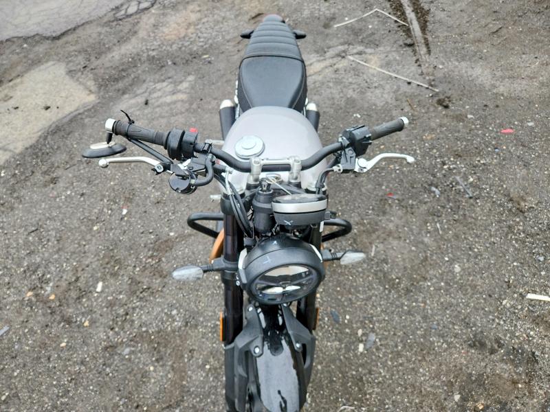 2025 Triumph Motorcycle Speed Twin მანქანა იყიდება აუქციონზე, vin: SMTDP0G28STCE4954, აუქციონის ნომერი: 59858336