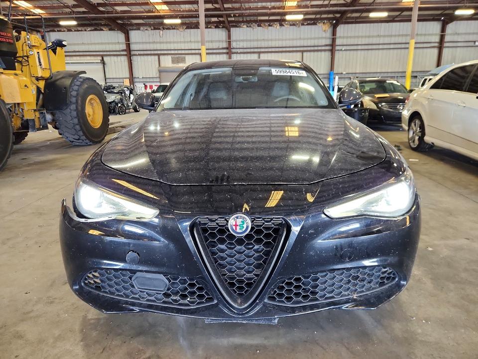 2019 Alfa Romeo Giulia მანქანა იყიდება აუქციონზე, vin: ZARFAMAN4K7622335, აუქციონის ნომერი: 59984516