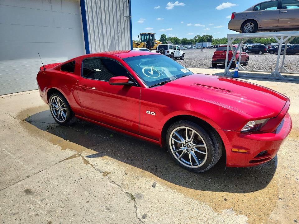 60418446 :رقم المزاد ، 1ZVBP8CF6D5245006 vin ، 2013 Ford Mustang مزاد بيع