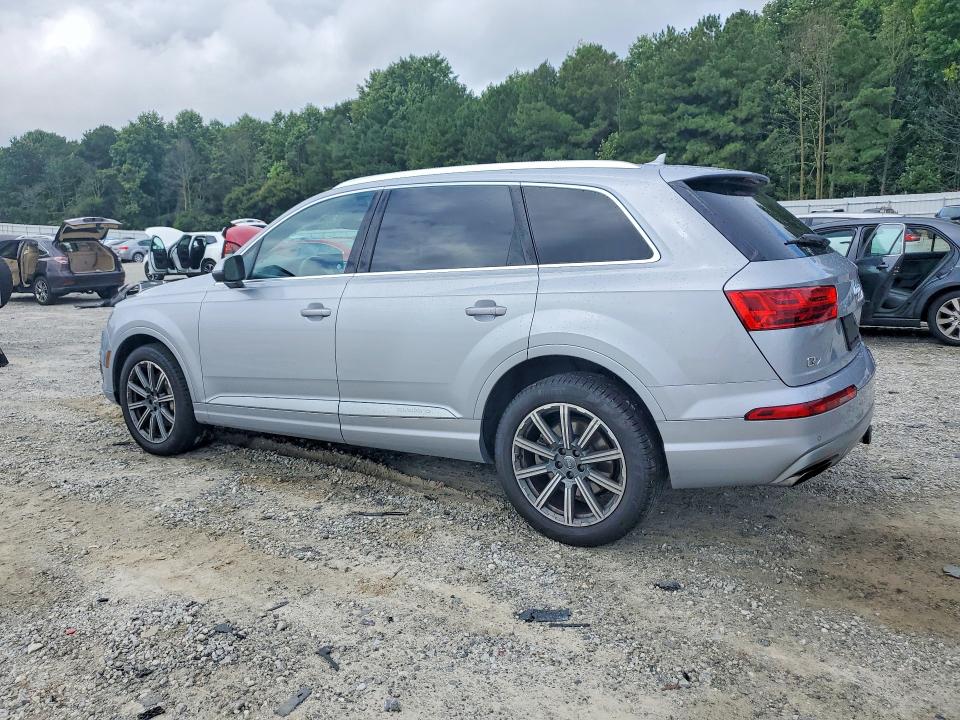 2018 Audi Q7 მანქანა იყიდება აუქციონზე, vin: WA1VAAF7XJD011332, აუქციონის ნომერი: 61082766