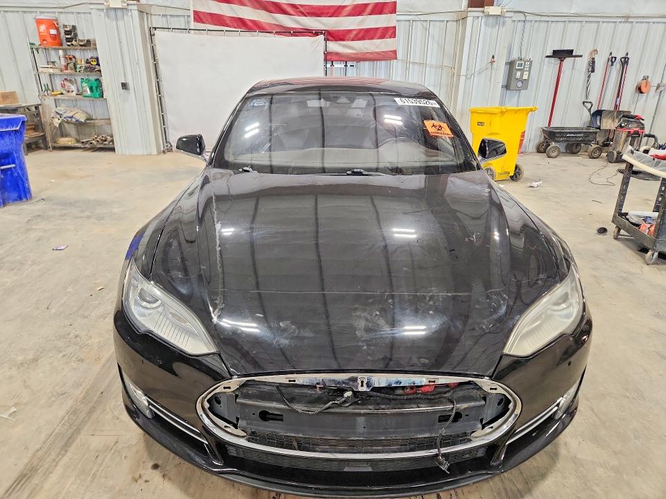 Продажа на аукционе авто 2014 Tesla Model S, vin: 5YJSA1H25EFP63111, номер лота: 61539526